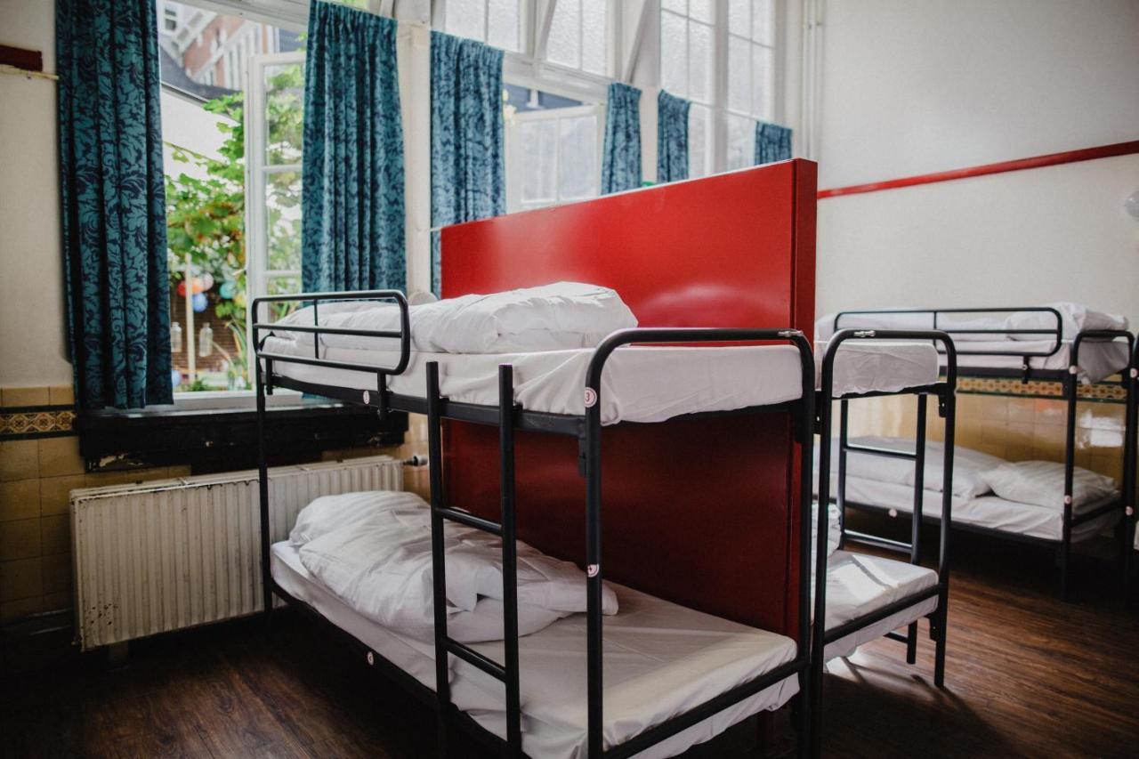 Shelter City Christian Hostel Амстердам Экстерьер фото