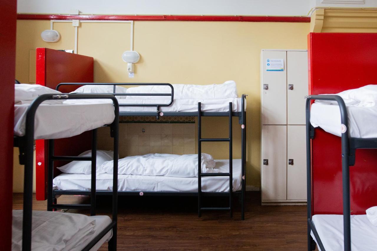 Shelter City Christian Hostel Амстердам Экстерьер фото